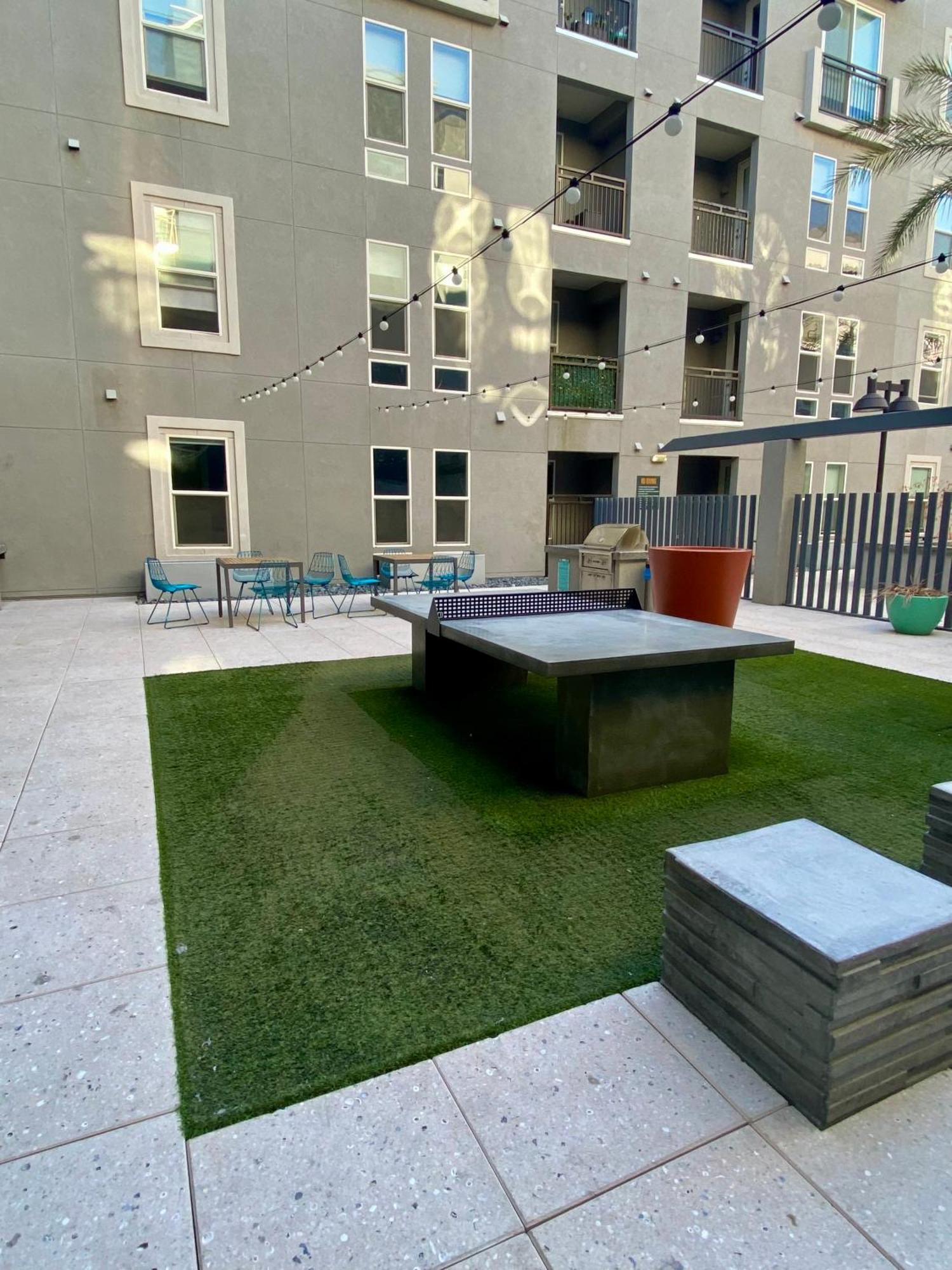 Ely On Fremont Apartment Las Vegas Exterior photo